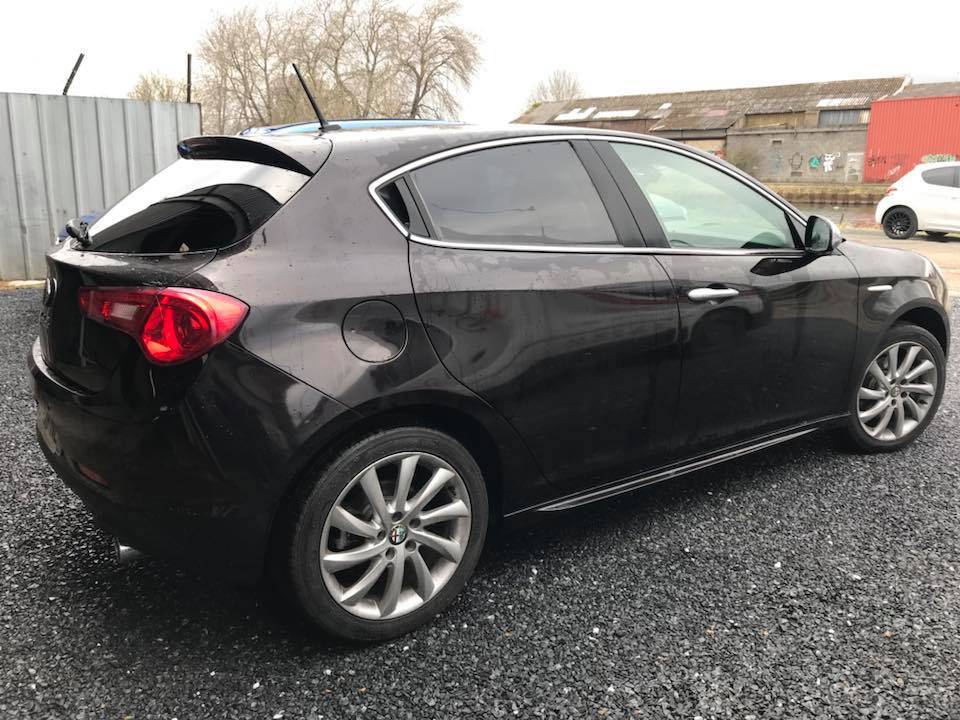 ALFA GIULIETTA - AR en 15 AV en 85